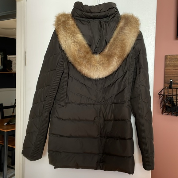 Michael Kors Womens Down Coat Puffer Faux Fur Trim Hood - Picture 3 of 3